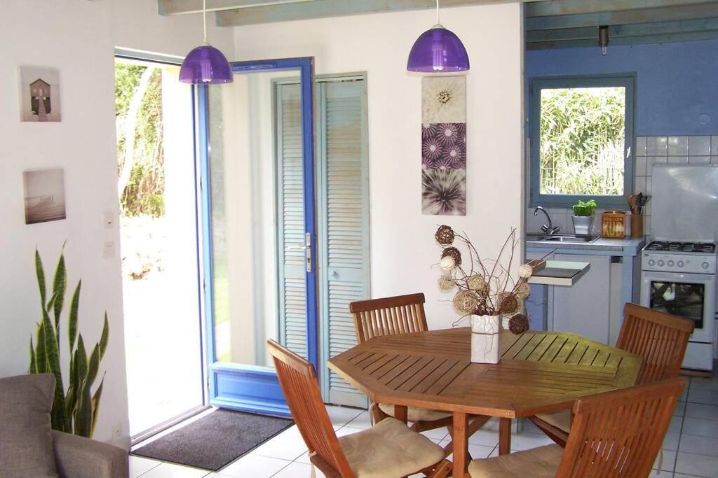 Maison Avec Jardin Clos. Animaux Acceptes - Wifi - Proche Plages De La Trinite Sur Mer Et Carnac Bagian luar foto