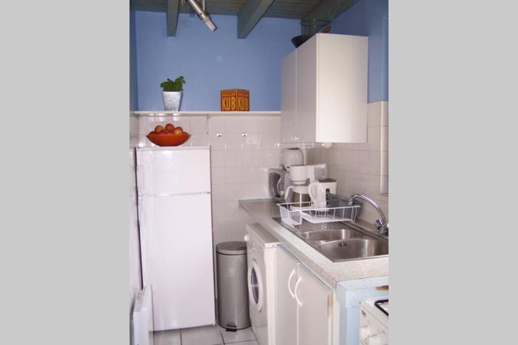Maison Avec Jardin Clos. Animaux Acceptes - Wifi - Proche Plages De La Trinite Sur Mer Et Carnac Bagian luar foto